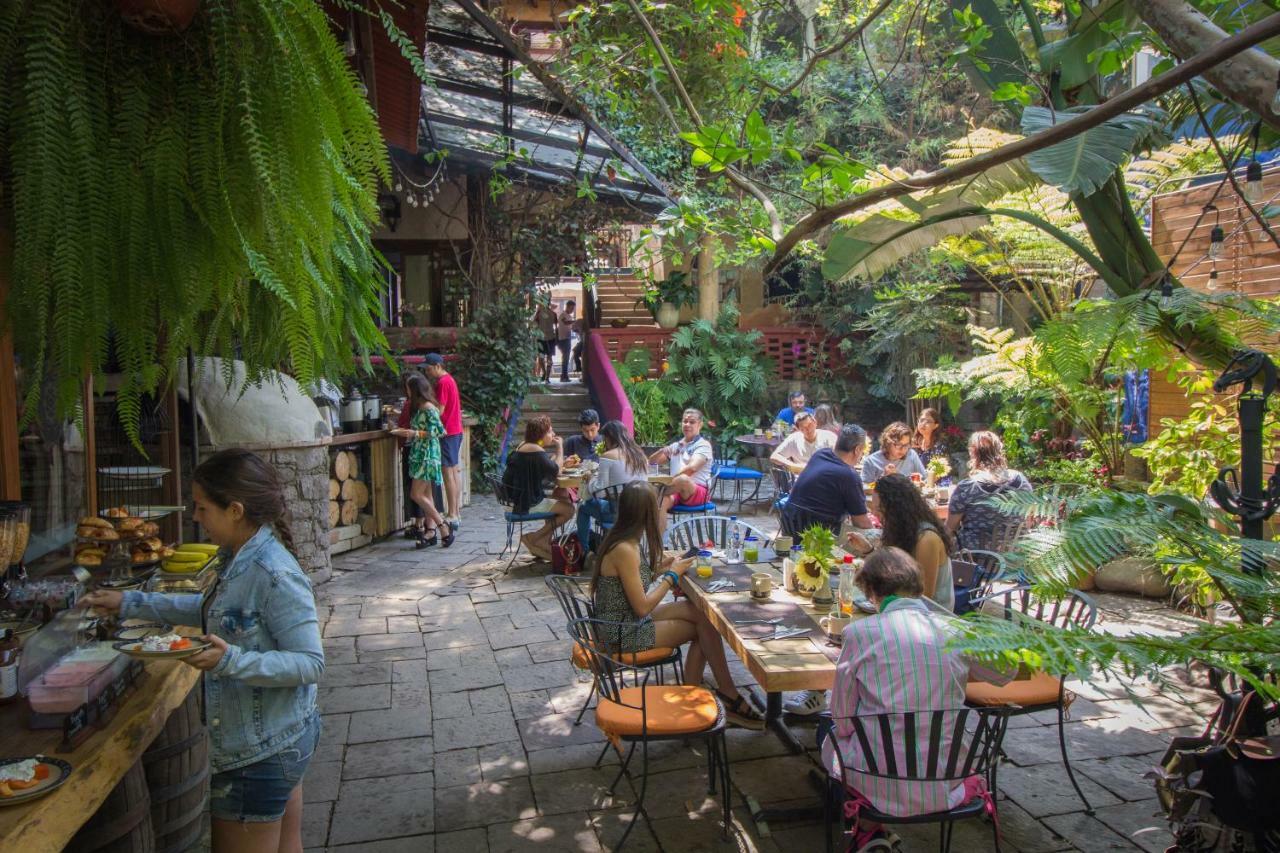 ואלה דה בראבו Meson De Leyendas Breakfast & Downtown מראה חיצוני תמונה